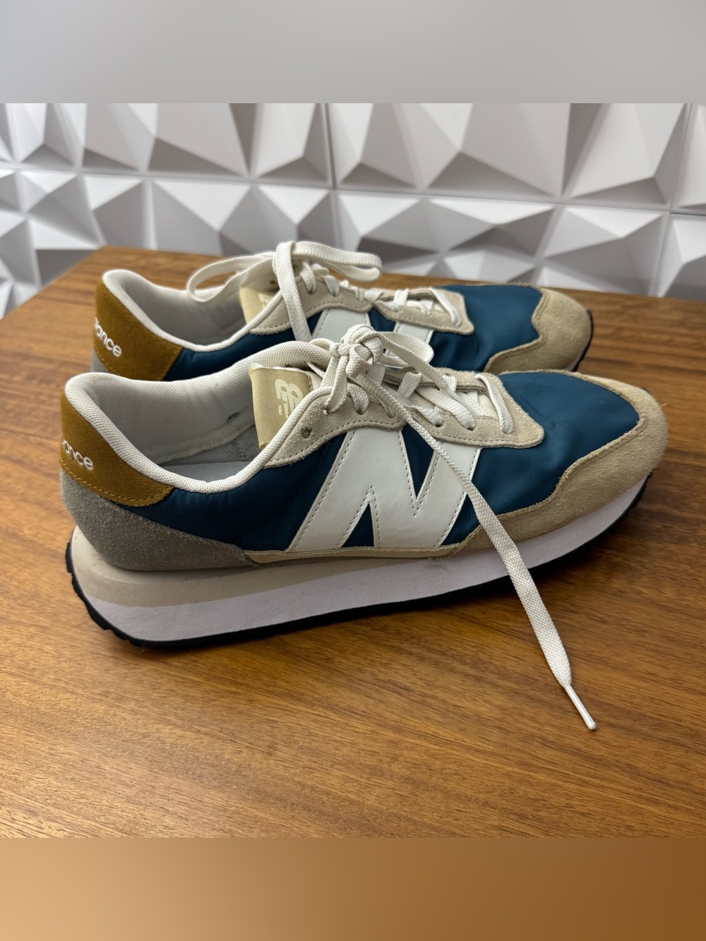 New Balance 237 shoes Men's Size 11